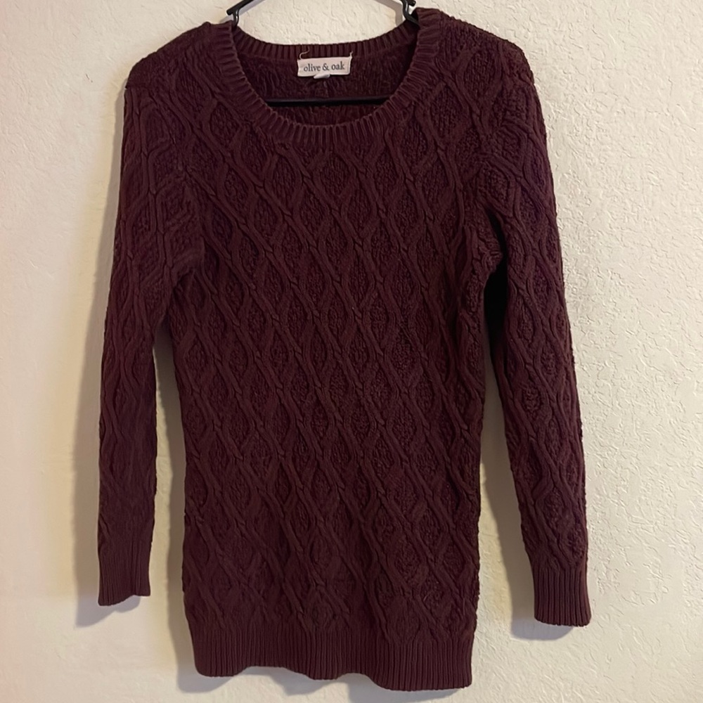 Woman’s medium sweater